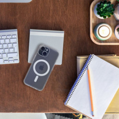 Apple iPhone 17 Pro Case Frost Mag MagSAFE  Transparent